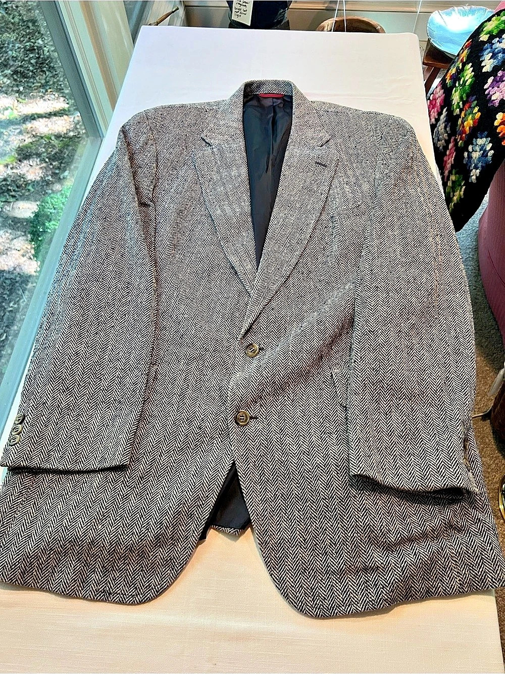 Jos.A.Bank Herringbone Blazer in Navy Blue & Cream